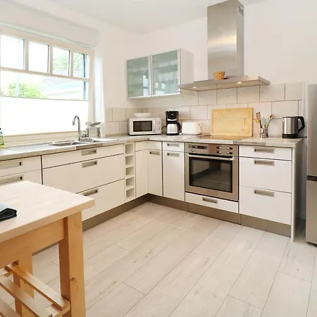 Ferienhaushaelfte Hubertus *